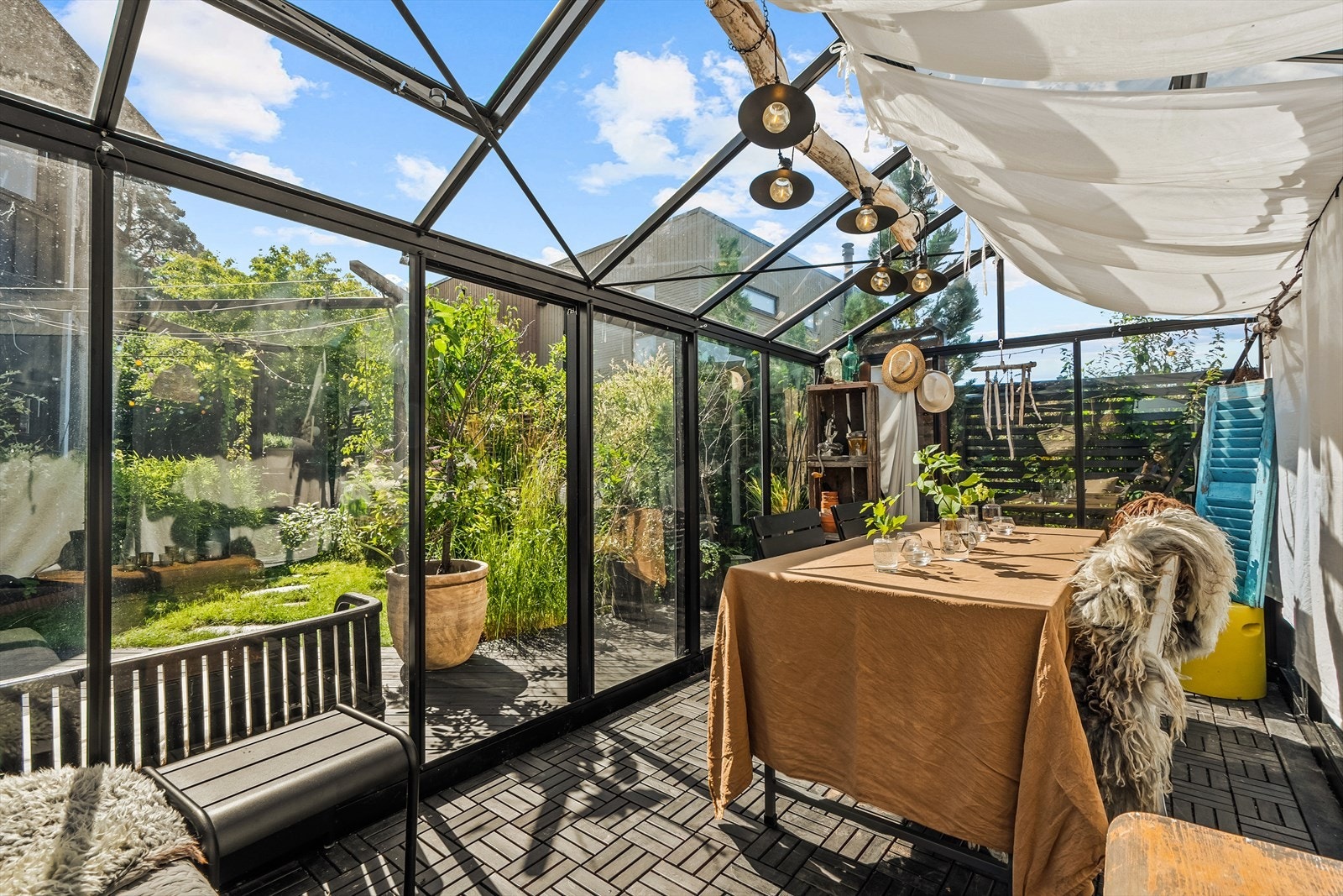 Flott og stort drivhus Galleribilde