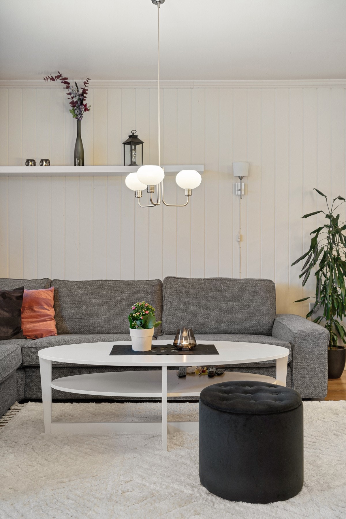 Kabel-TV og internett er inkludert i de månedlige felleskostnadene. Galleribilde