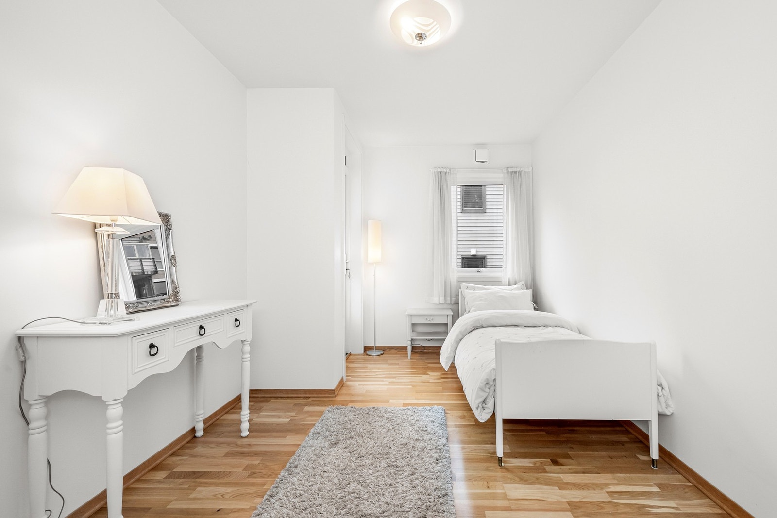 Leiligheten kan være disponibel til ny kjøper på relativt kort varsel. Galleribilde