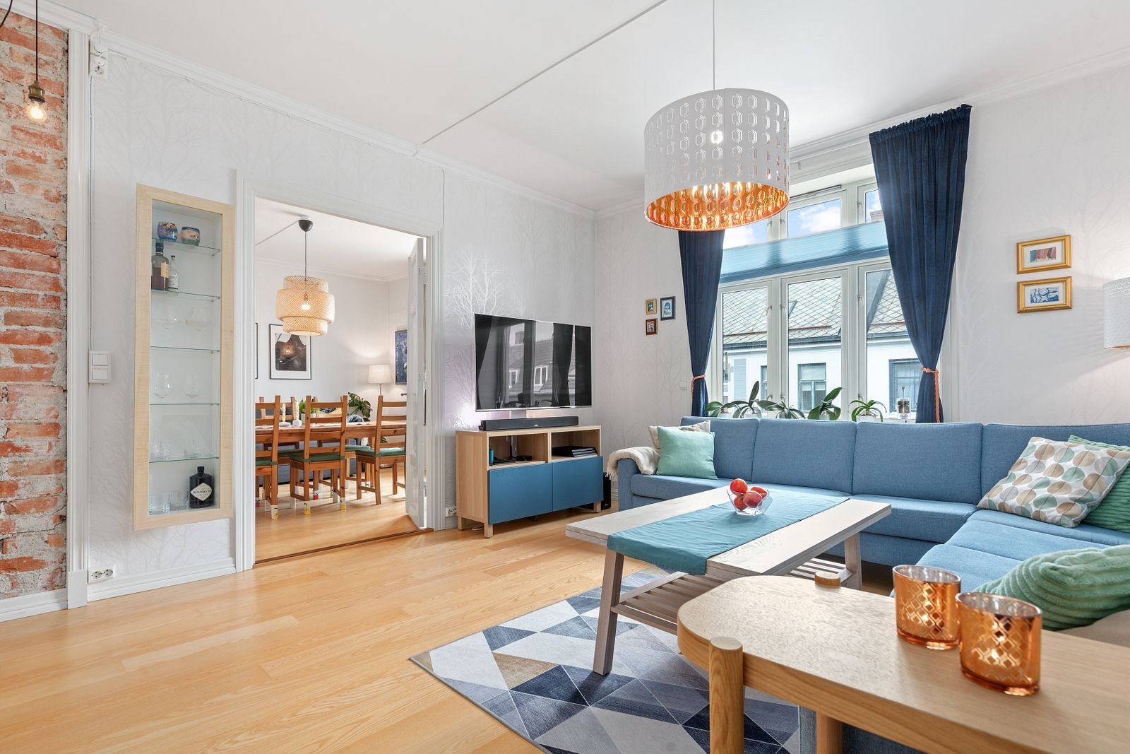 Velkommen til Båhus gate 9 - En delikat og moderne 2-romsleilighet. Leiligheten ligger i 3. etasje Galleribilde