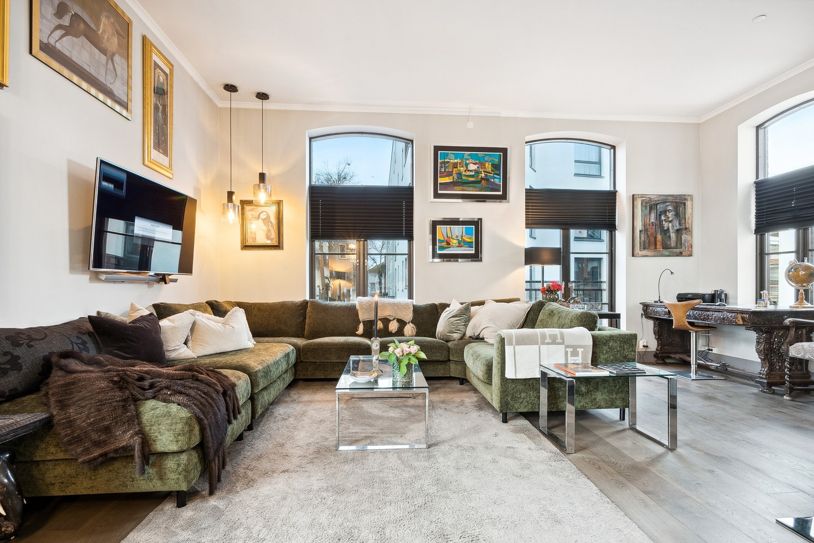 Få med deg flotte detaljer - store vinduer. Galleribilde