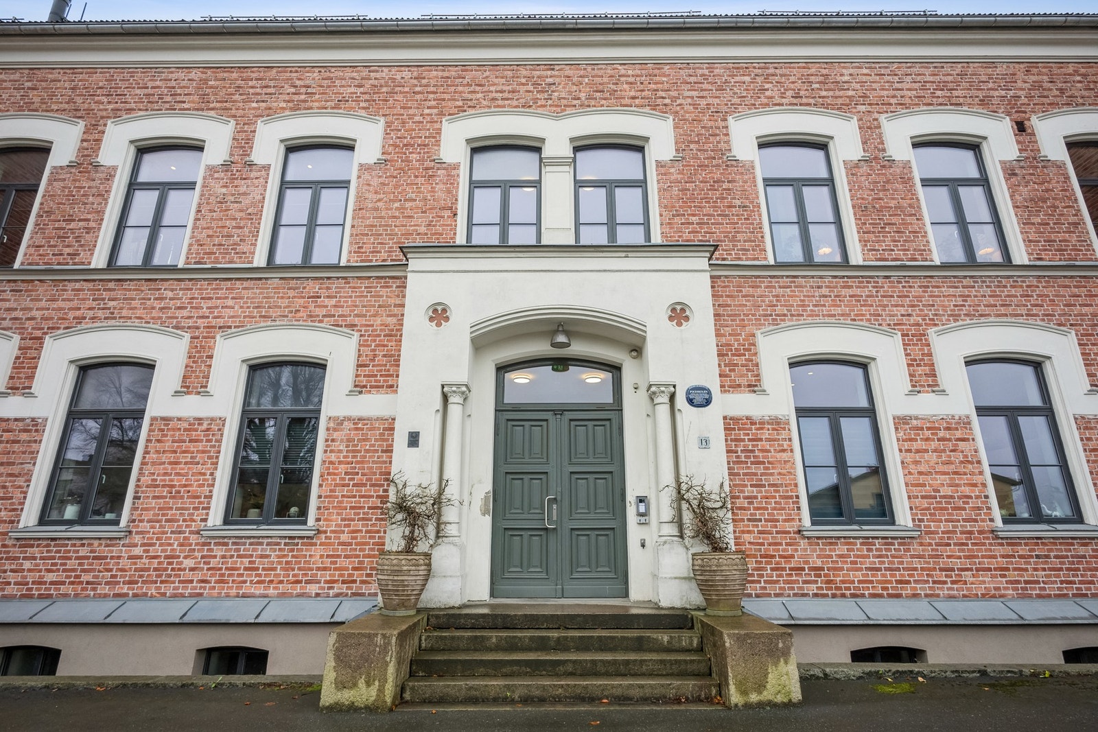Staselig bygning Galleribilde