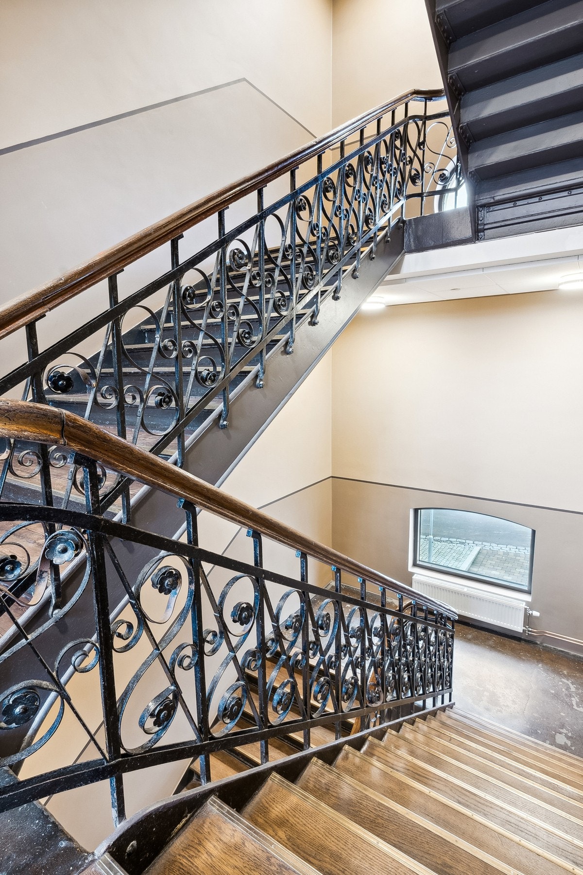 Original trapp med lekre detaljer Galleribilde