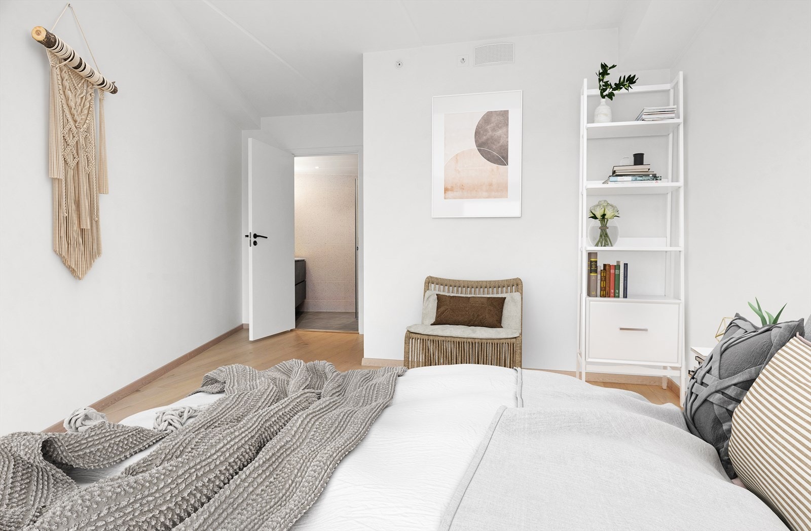 Hovedsoverom har tilgang til eget baderom. Galleribilde