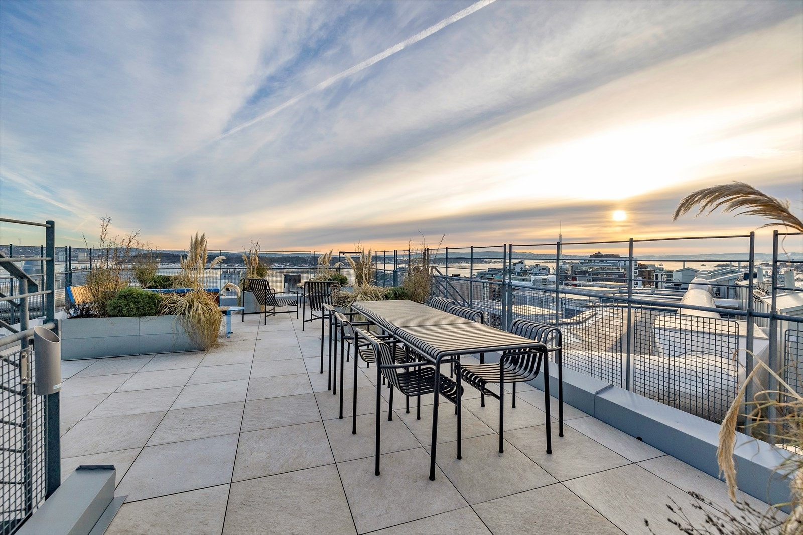 Felles takterrasse på toppen av Bryggegata 22. Galleribilde