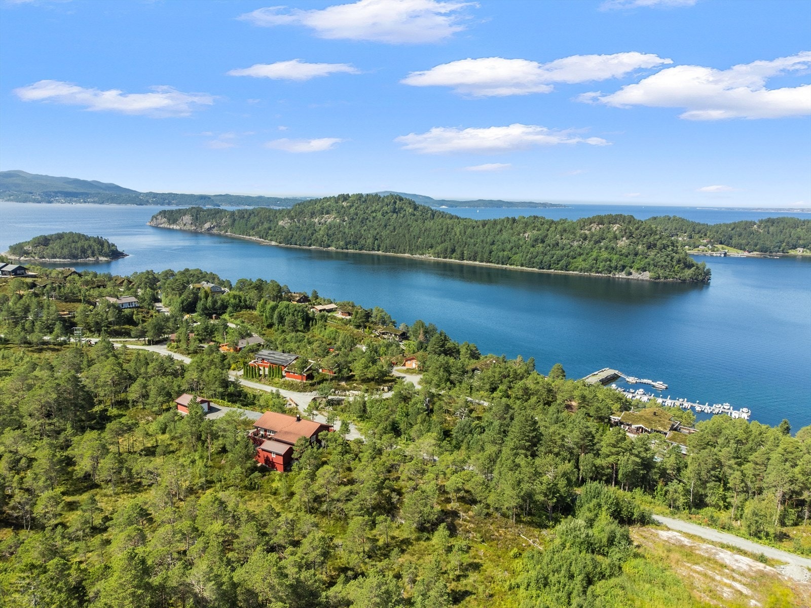 Dronefoto tomt Galleribilde
