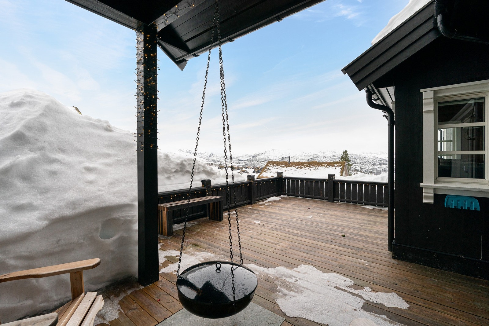 Delvis overbygget terrasse Galleribilde