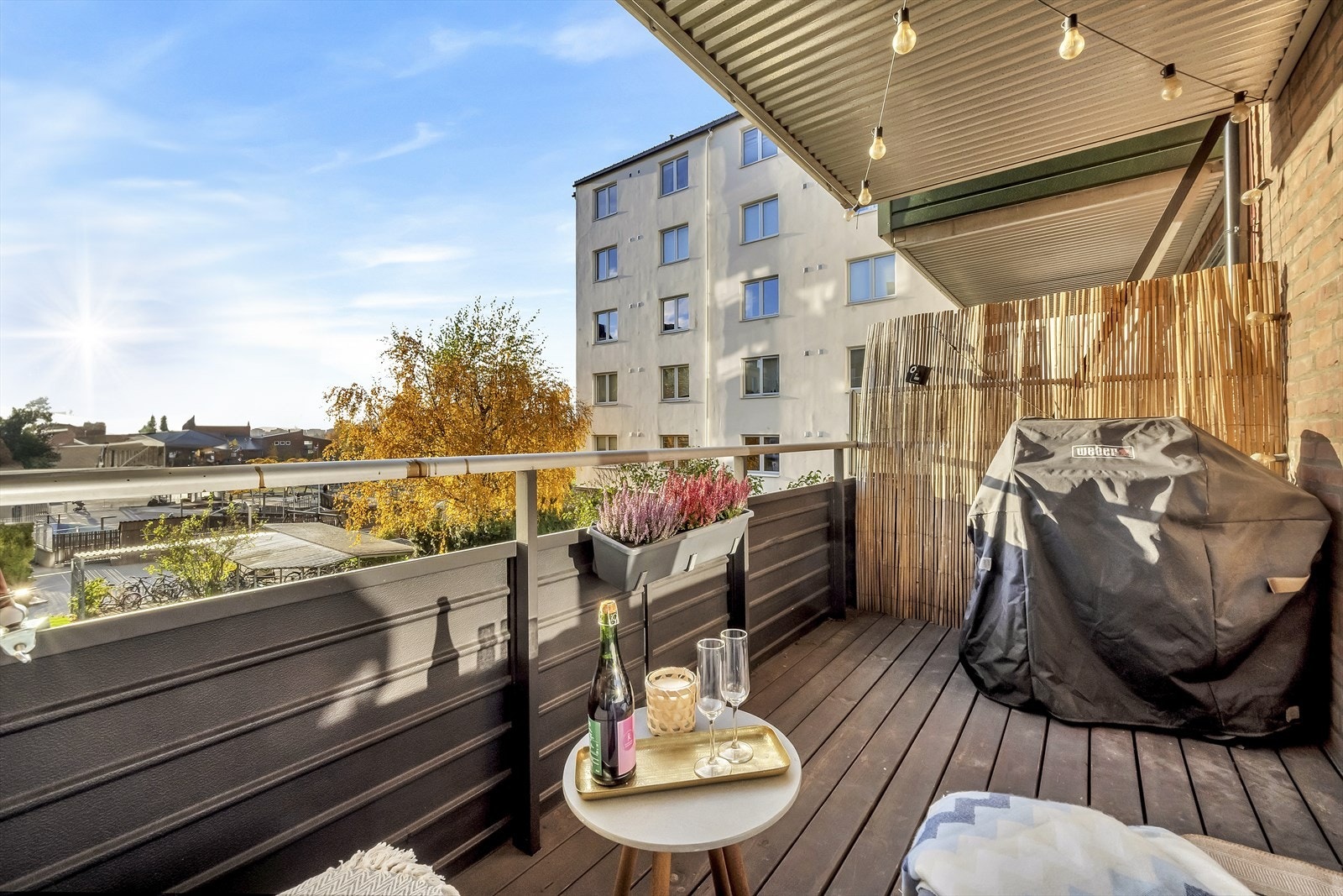 En lys, attraktiv og romslig 2-roms med attraktiv beliggenhet rett ved Voldsløkka. Galleribilde