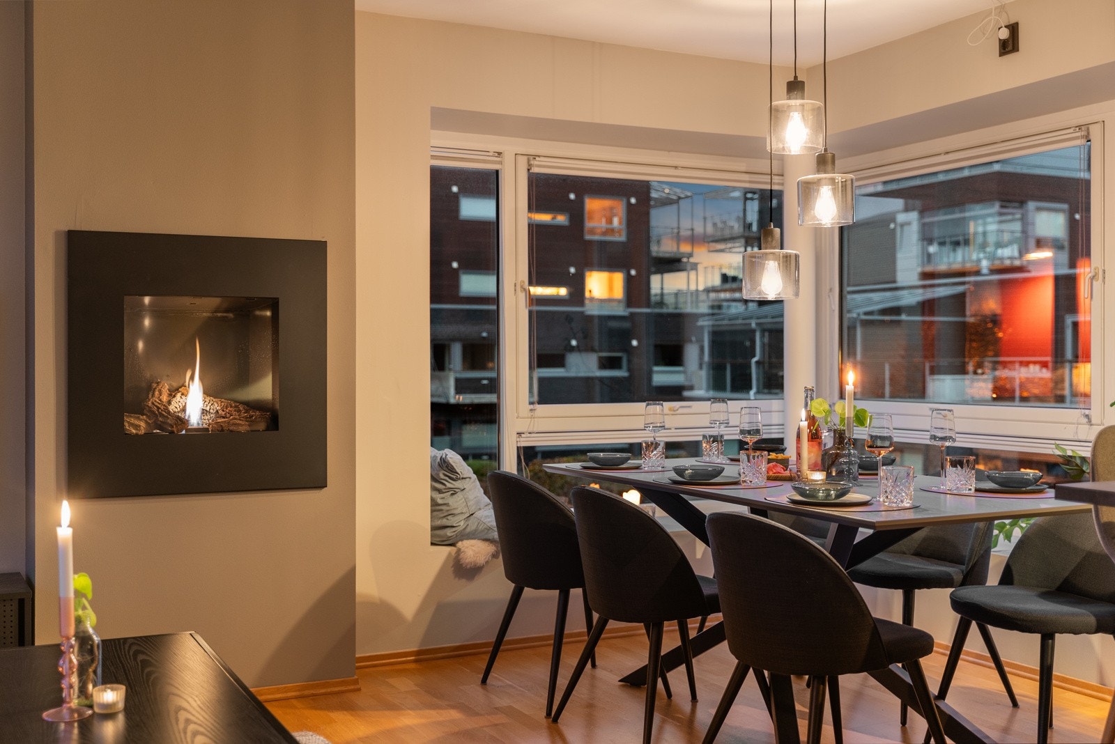 EIE Eiendomsmegling v/ Jr. Partner Håkon Hovland presenterer Laberget 88! Galleribilde