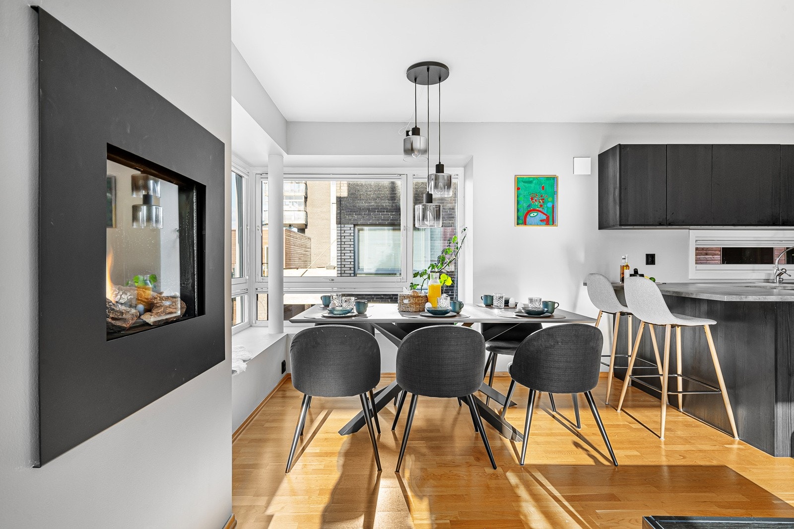 Boligen har en god planløsning og kan enkelt innredes i ulike soner. Galleribilde