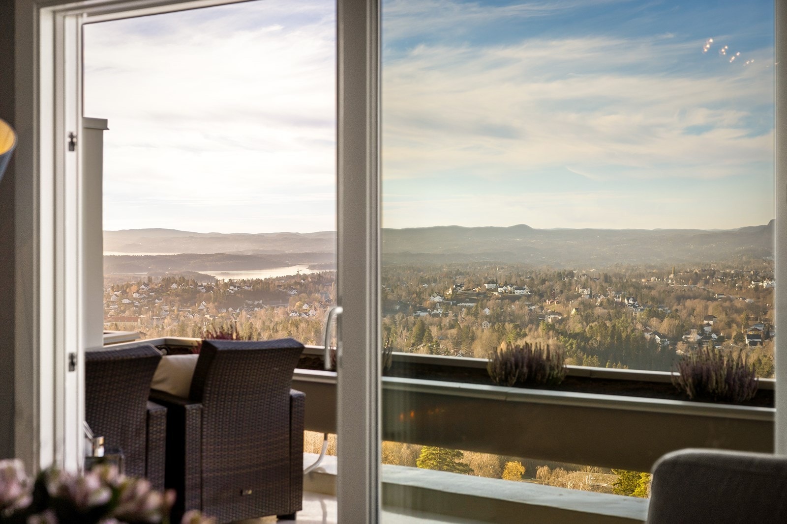 Med en nydelig og usjenert utsikt Galleribilde