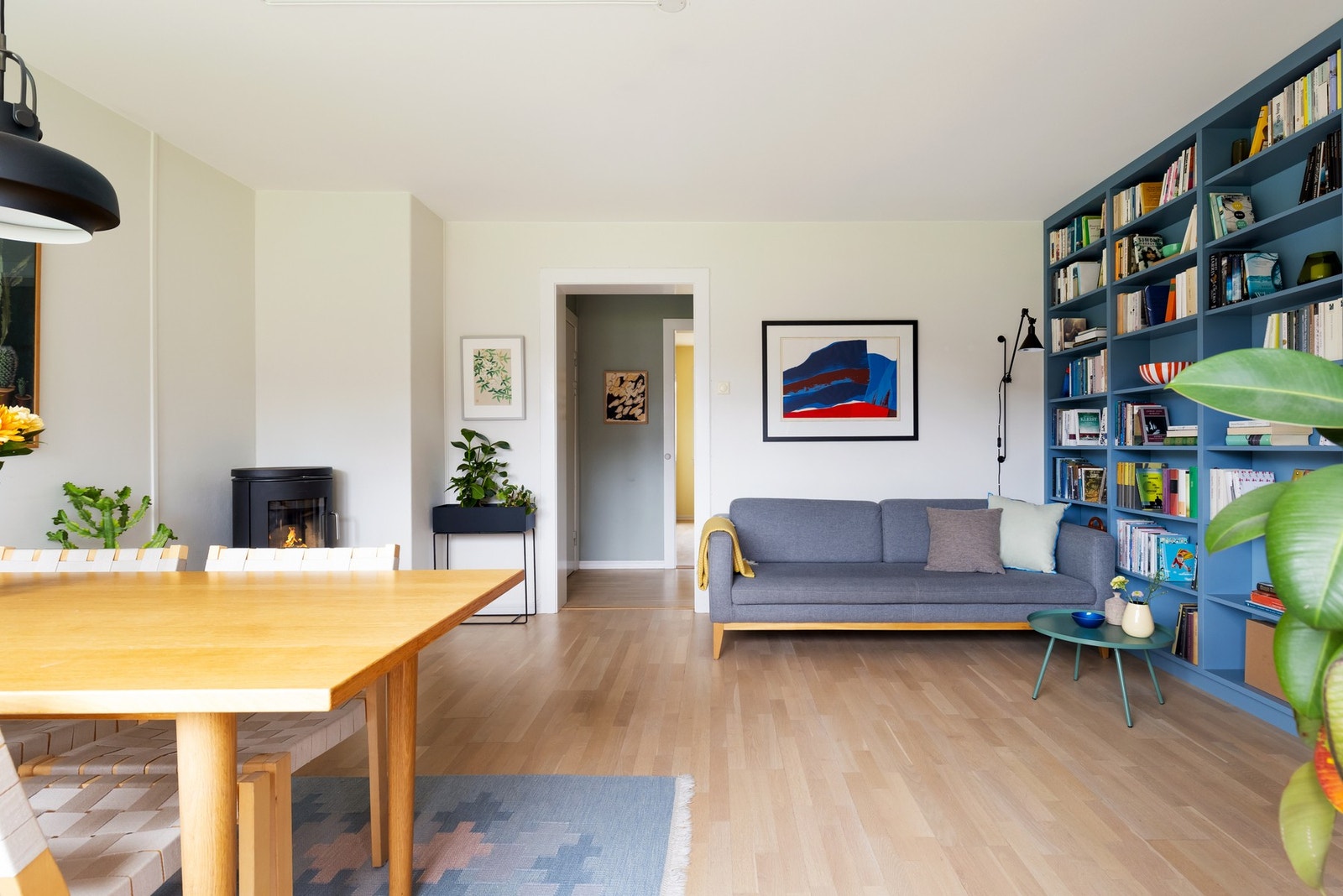 Inviter venner og familie til hyggelige sammenkomster. Galleribilde