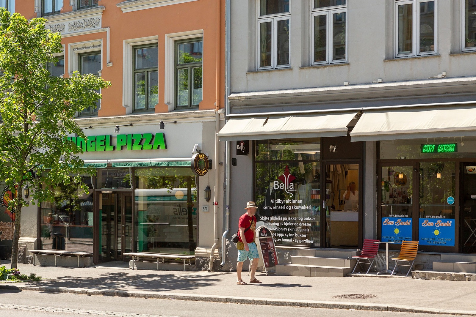 Flere hyggelige serveringssteder og nisjebutikker. Galleribilde