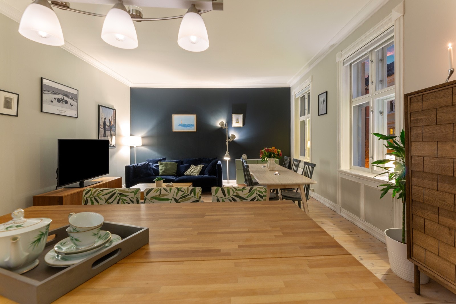 Fra kjøkken mot stue. Galleribilde