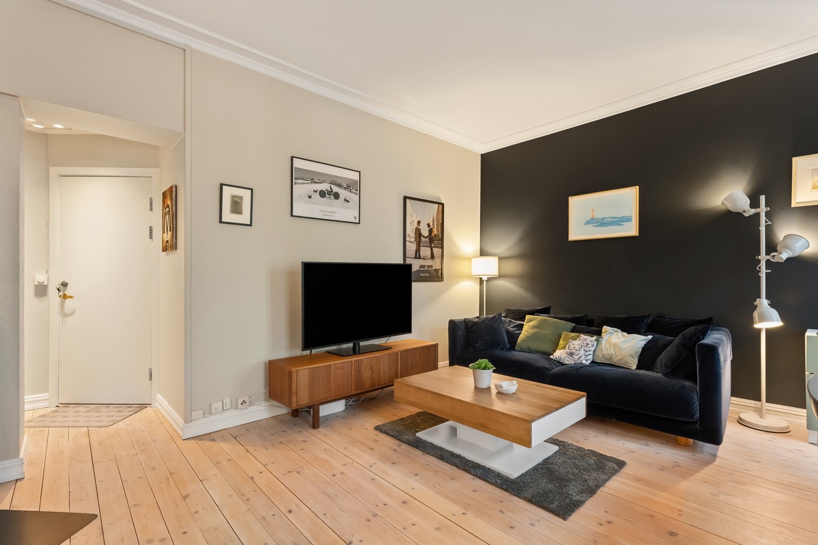 Ta kontakt med megler dersom oppsatte visninger ikke passer. Galleribilde