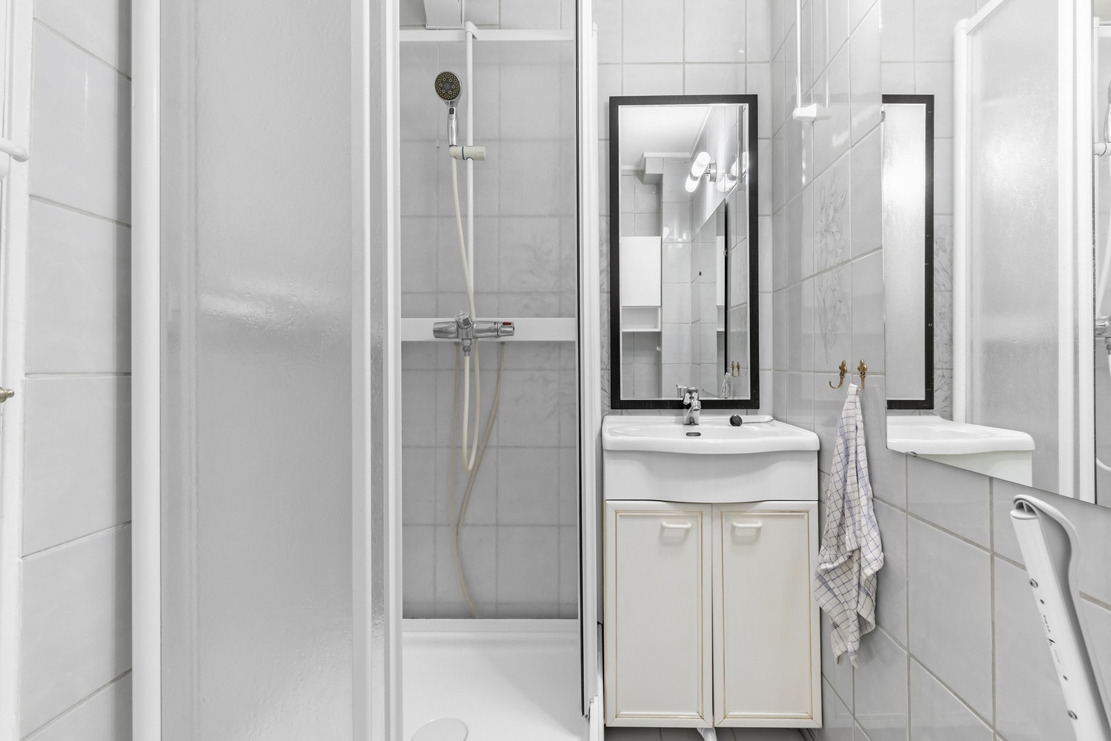 Når beboere pusser opp sitt bad selv, dekker borettslaget kostnadene til bytte av sluk og varmtvannsbereder. Galleribilde