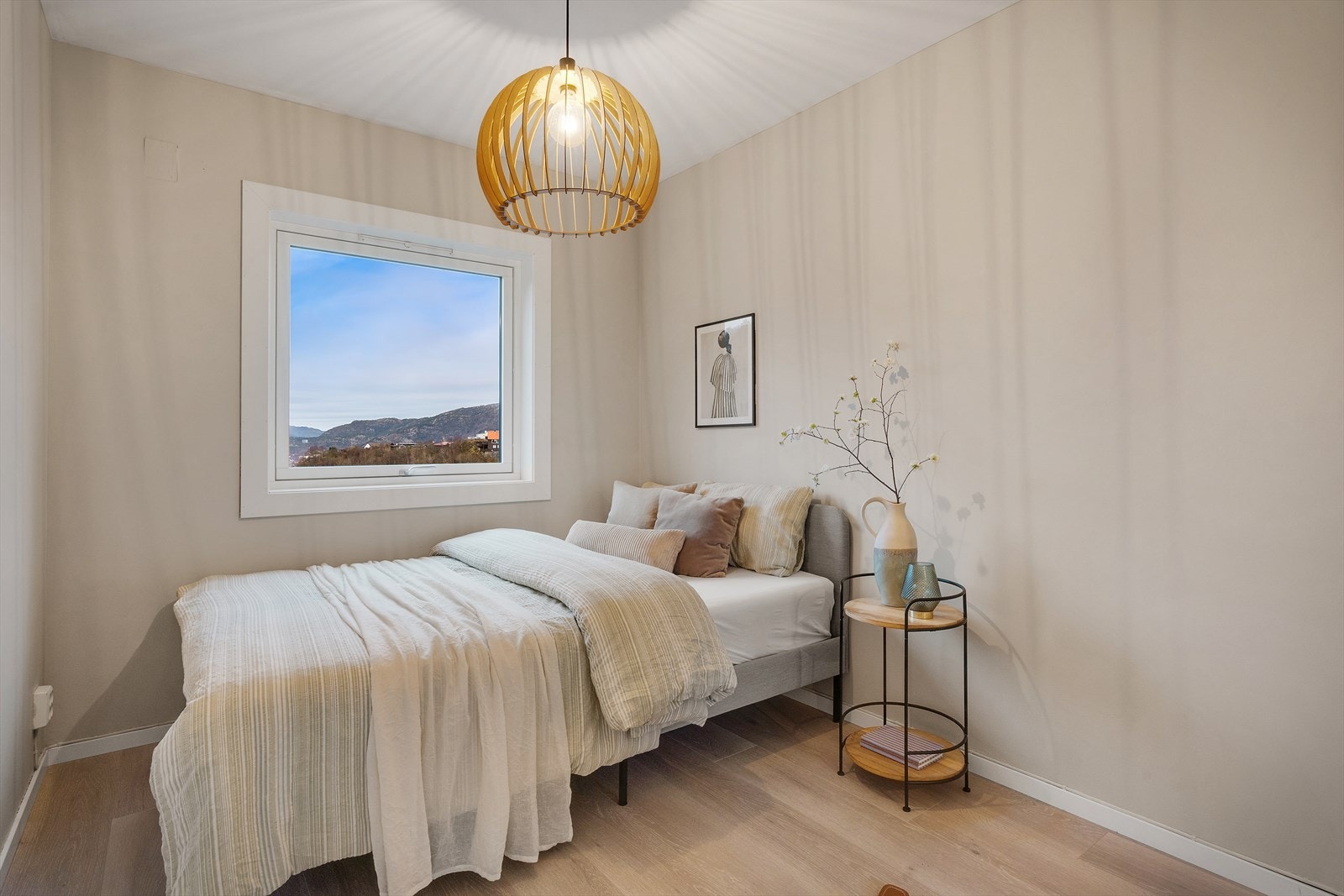 - Soverommet måler ca. 7,5 m² - Galleribilde