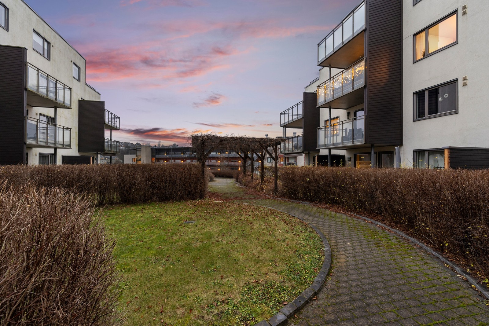 Leiligheten ligger i et urbant og moderne boligområde i Lillestrøm sentrum Galleribilde