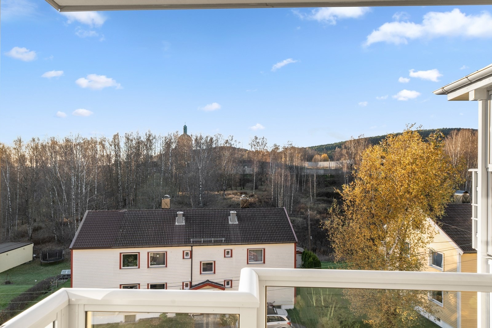 Balkongen har meget begrenset innsyn Galleribilde