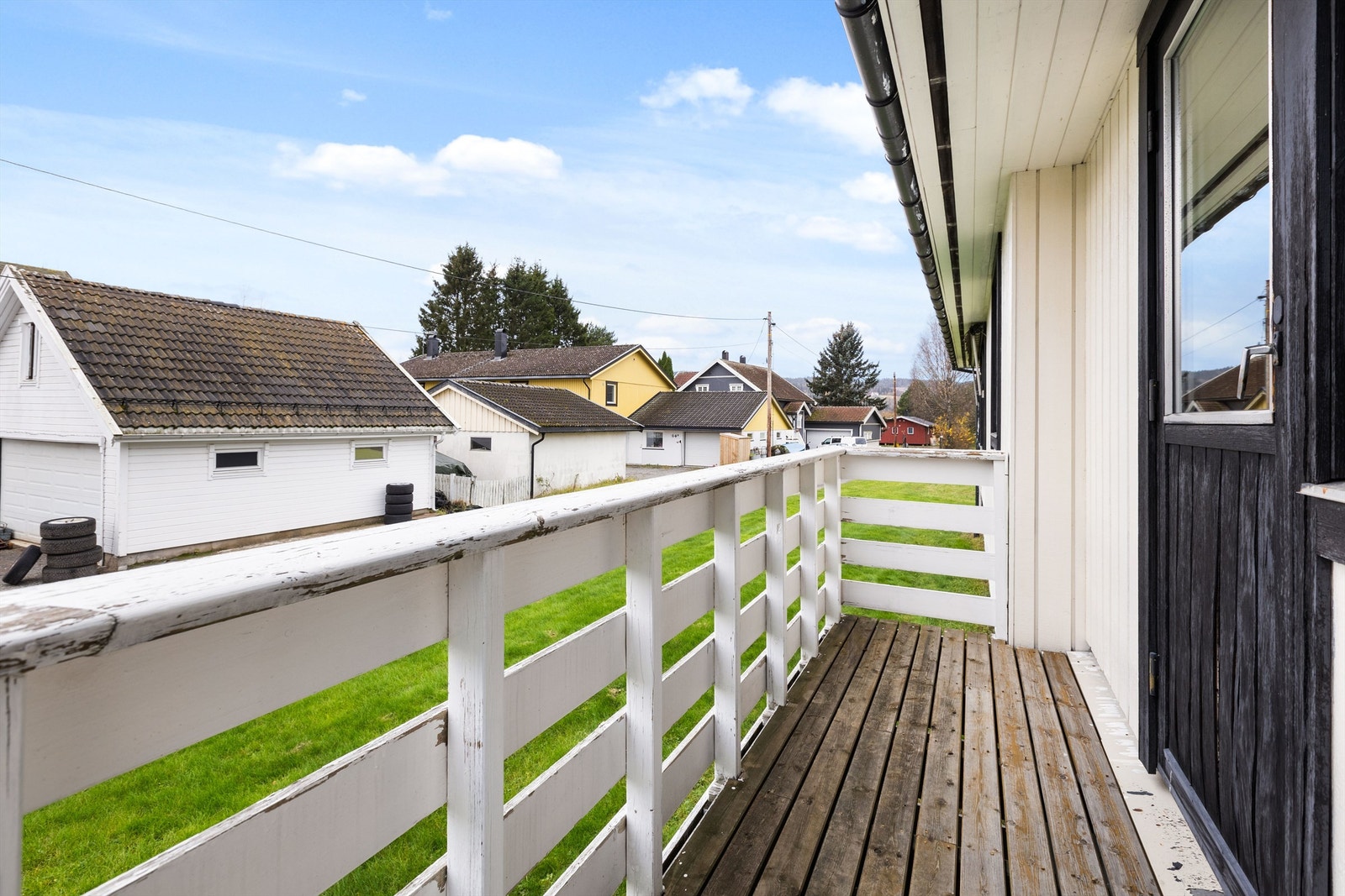 Veranda med tilkomst fra soverom 1 Galleribilde