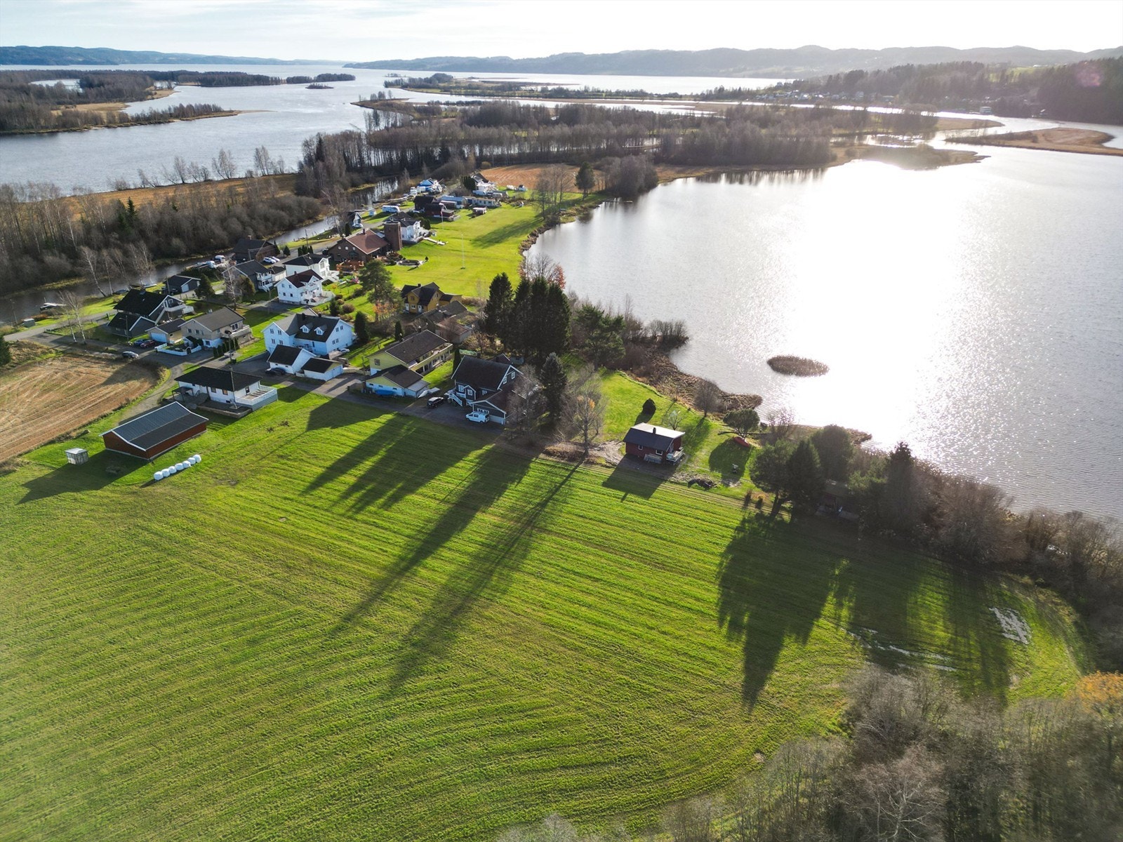 Øyeren ligger kun et steinkast unna Galleribilde