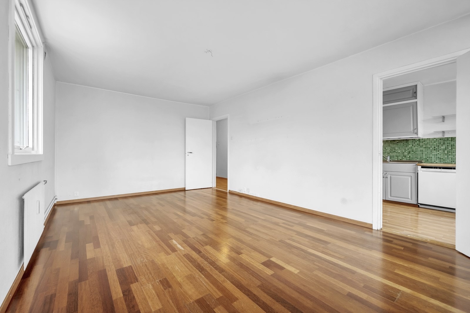 På stuen er det god plass til spisebord og sofagruppe. Galleribilde