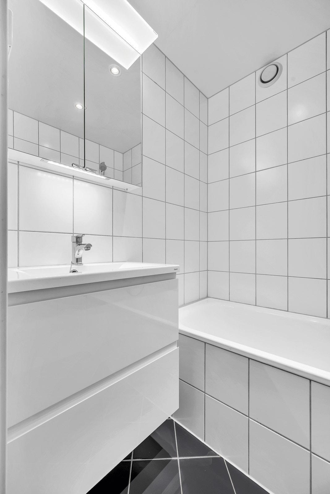 Bad tatt i regi av borettslaget i 2015. Galleribilde