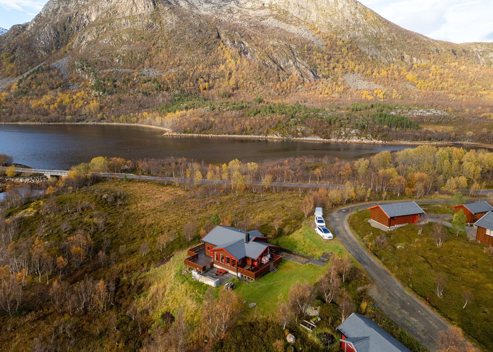 Eiendommen sett fra lufta Galleribilde
