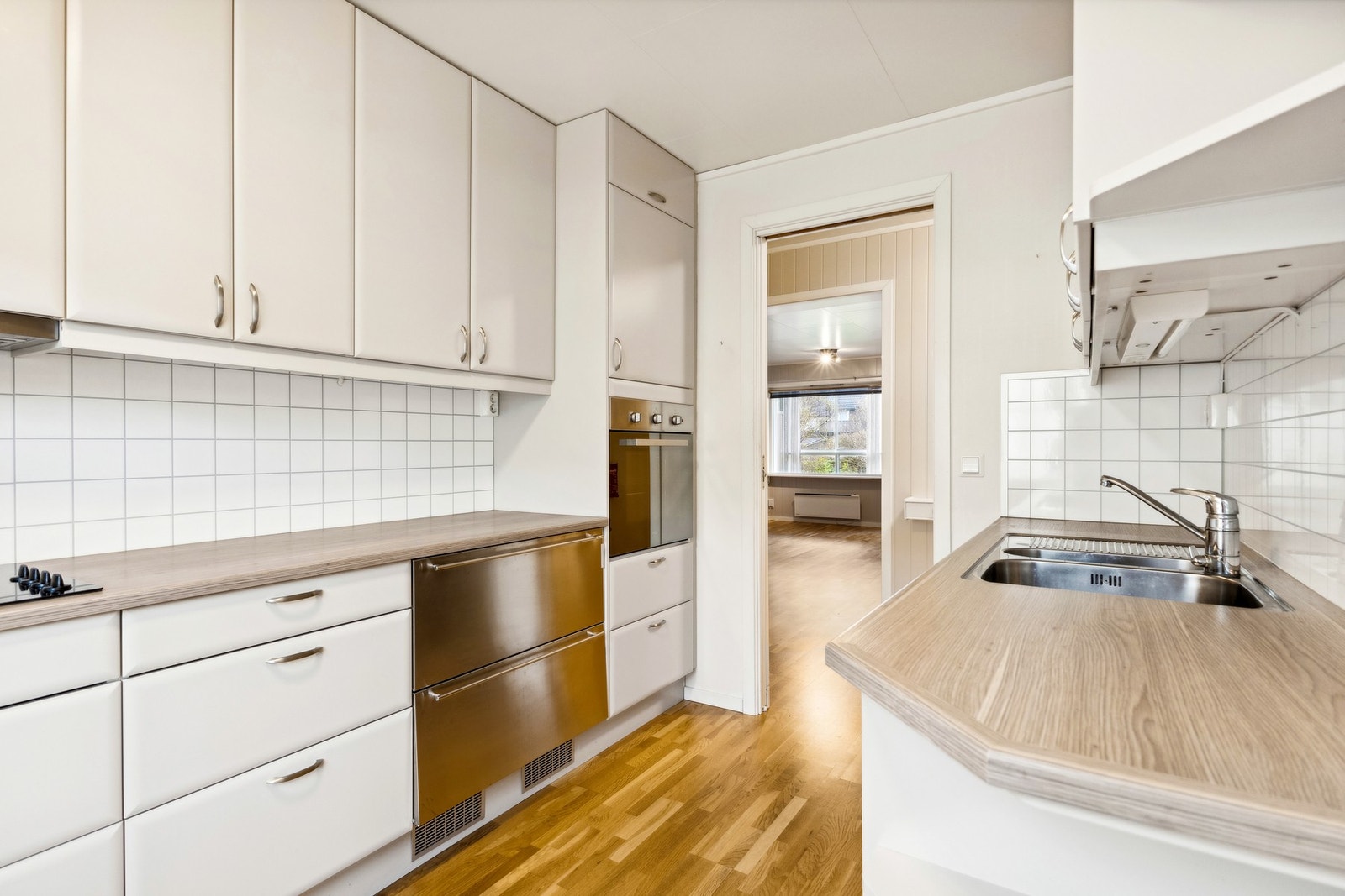 Leiligheten holder normal standard, og anses som velholdt. Galleribilde