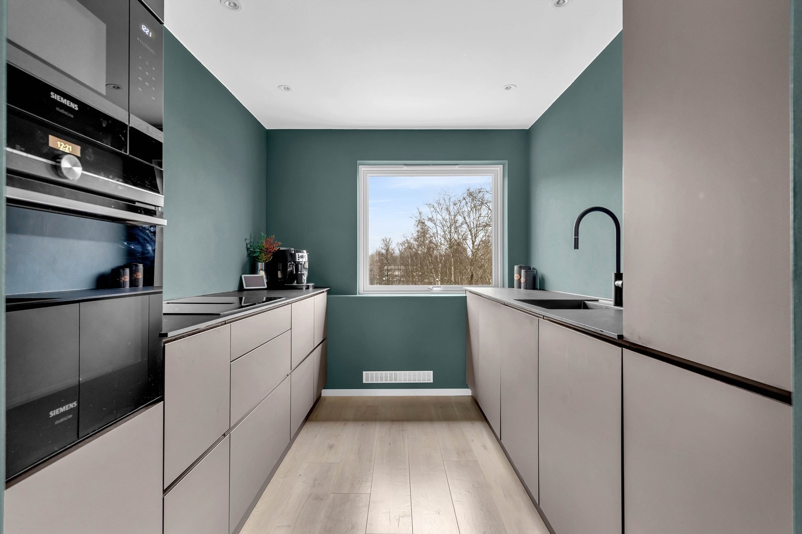 Kjøkkenet er fra Kvik og ble montert i 2020! Galleribilde