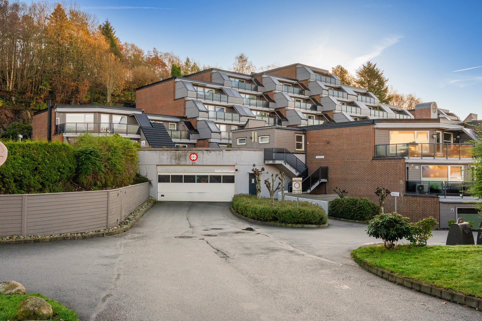 Hjortestien 20 befinner seg i et barnevennlig og rolig byggefelt på Gausel/Forus. Galleribilde