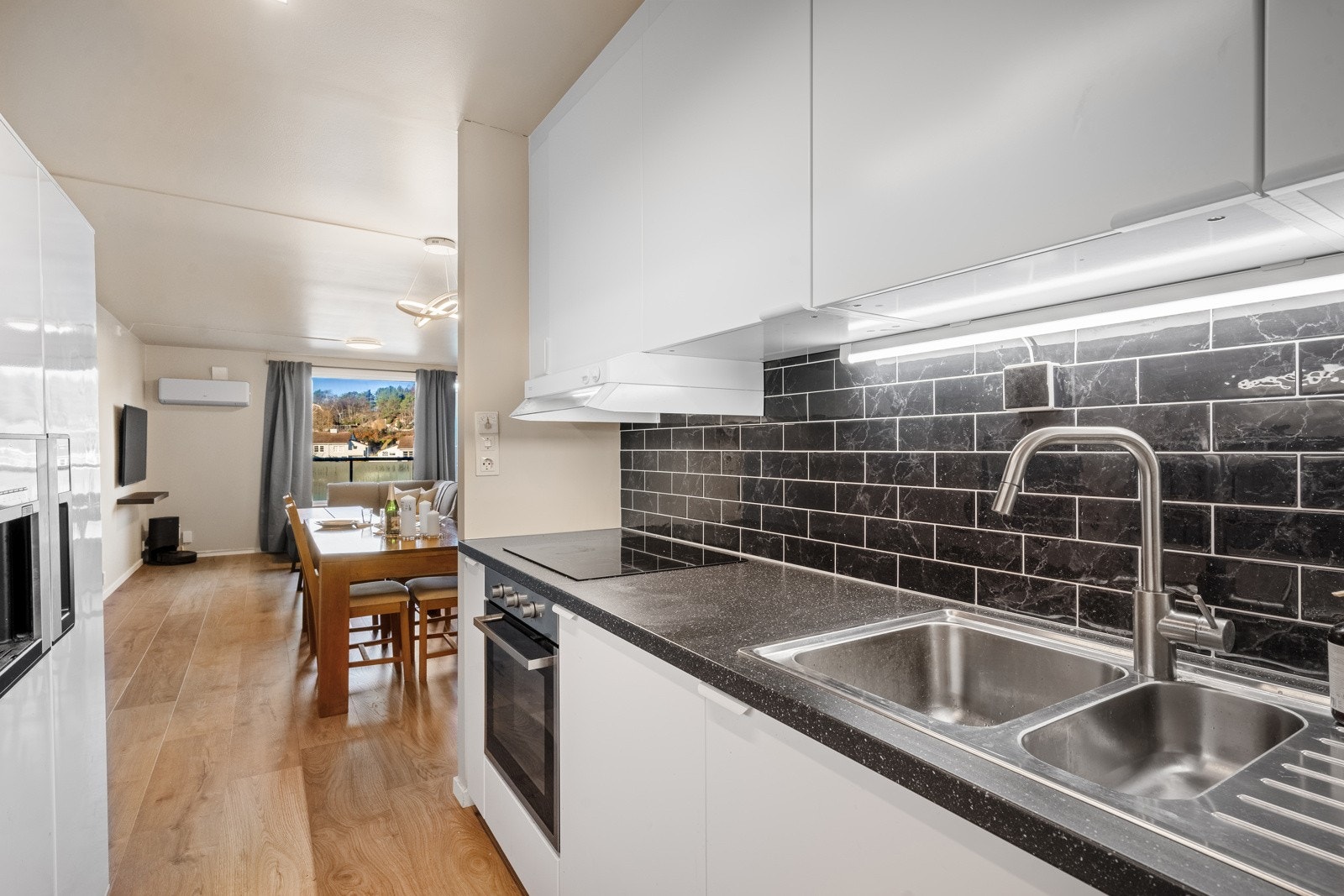 Nyere Ikea-kjøkken fra 2023. Galleribilde