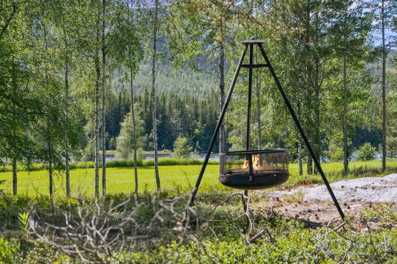 Boligen ligger på Barkald, ca. 2 mil sør for Alvdal. Galleribilde