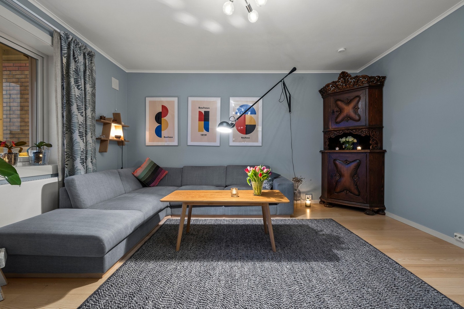 Flott oppusset 4-roms toppleilighet Galleribilde