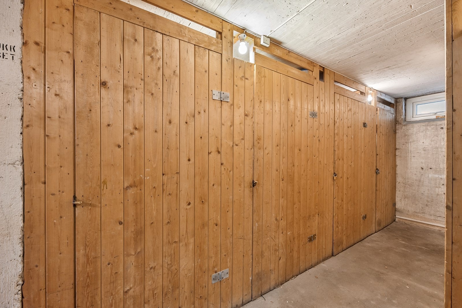 Det følger med 2 kjellerboder. Galleribilde