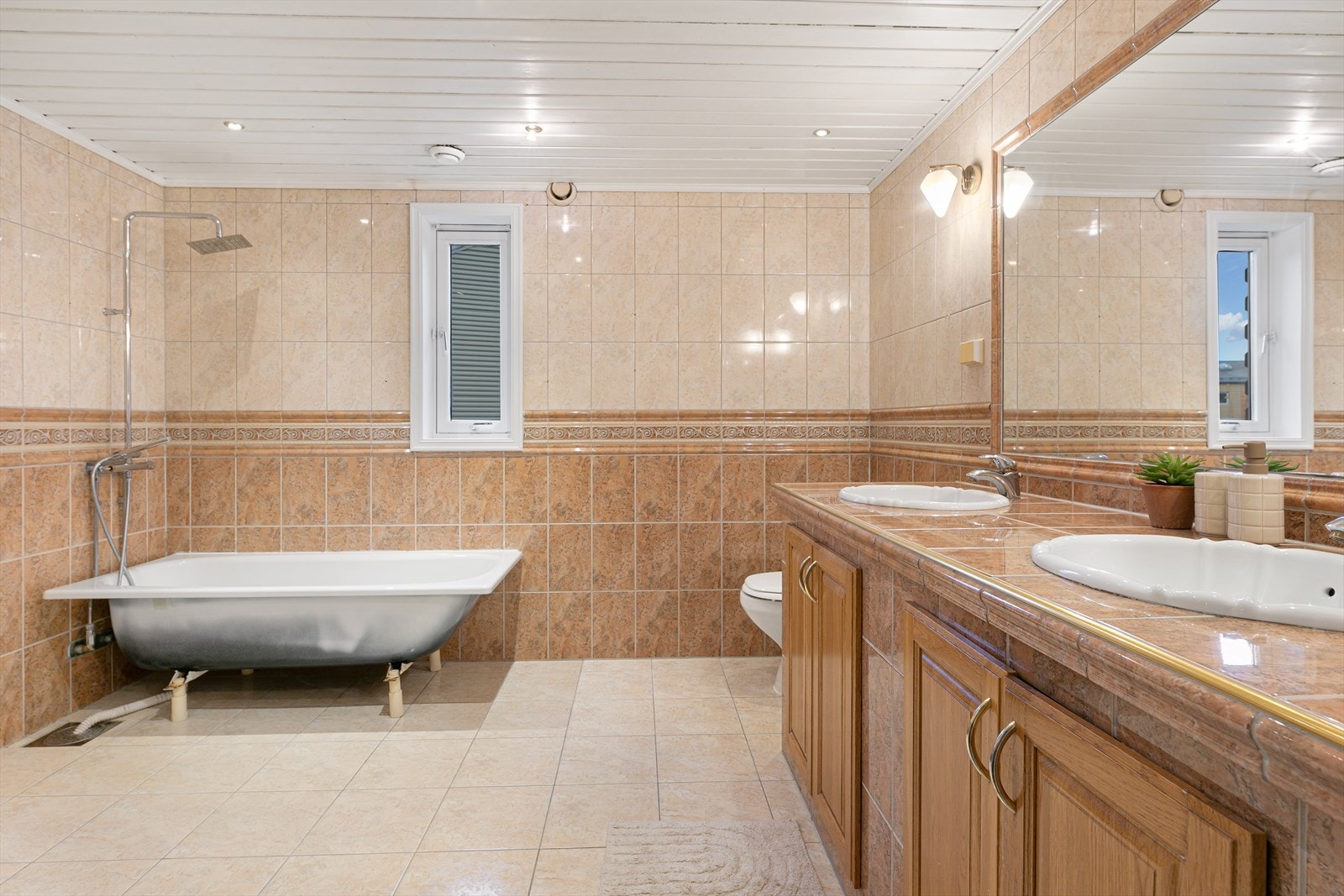 Flislagt bad/Wc med varmekabler i gulv Galleribilde