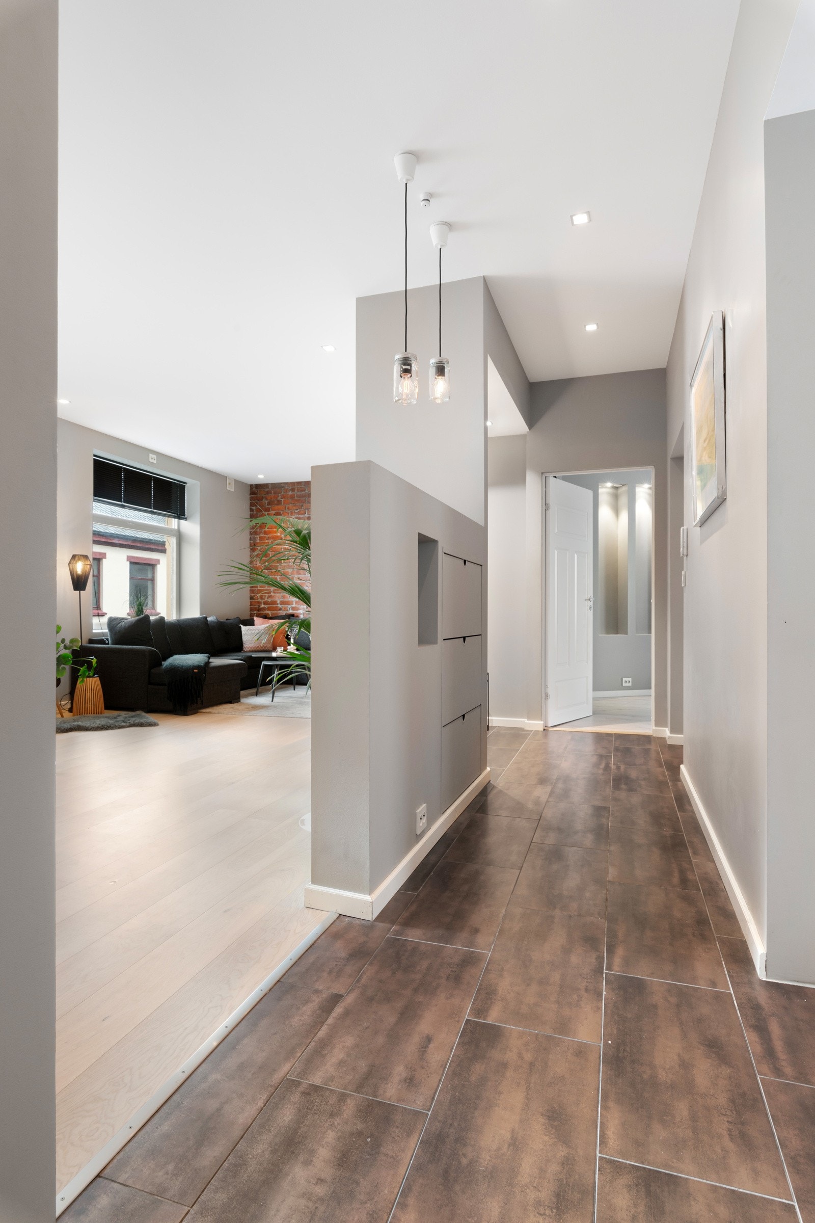 Det er for øvrig også gulvvarme i stuen, kjøkkenet og på badet. Galleribilde