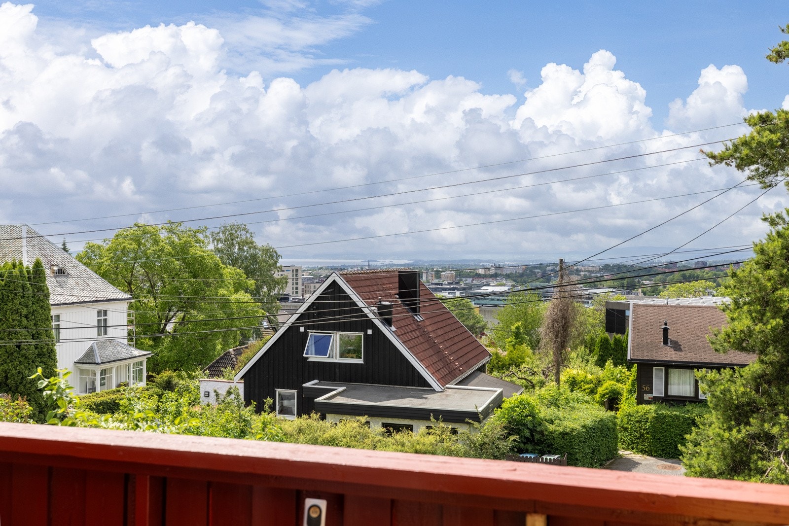 Utsikt mot Oslofjorden fra verandaen. Galleribilde