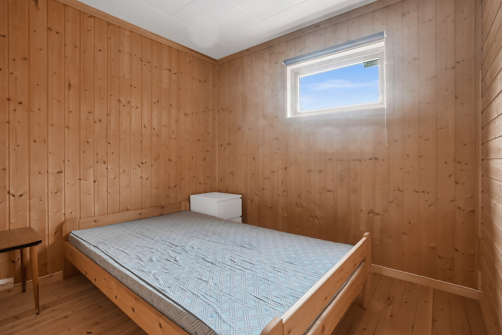 Det andre soverommet har god plass til seng med tilhørende natt bord. Galleribilde