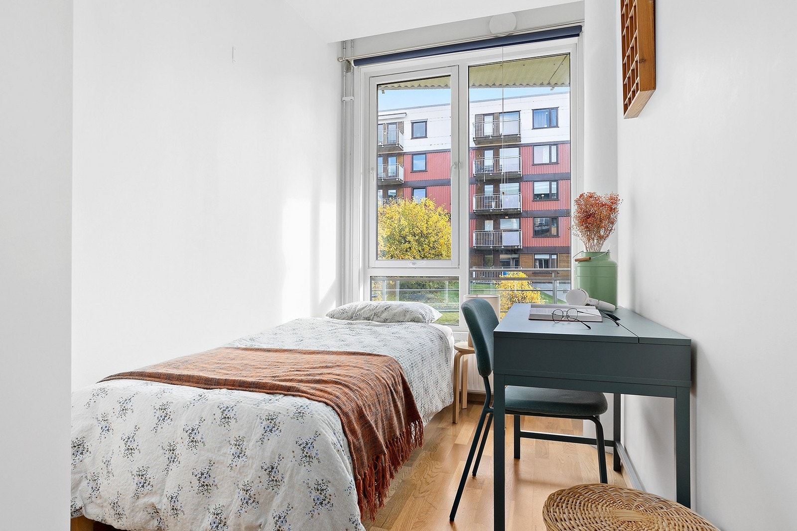 Det andre soverommet passer fint til hjemmekontor/gjesterom Galleribilde