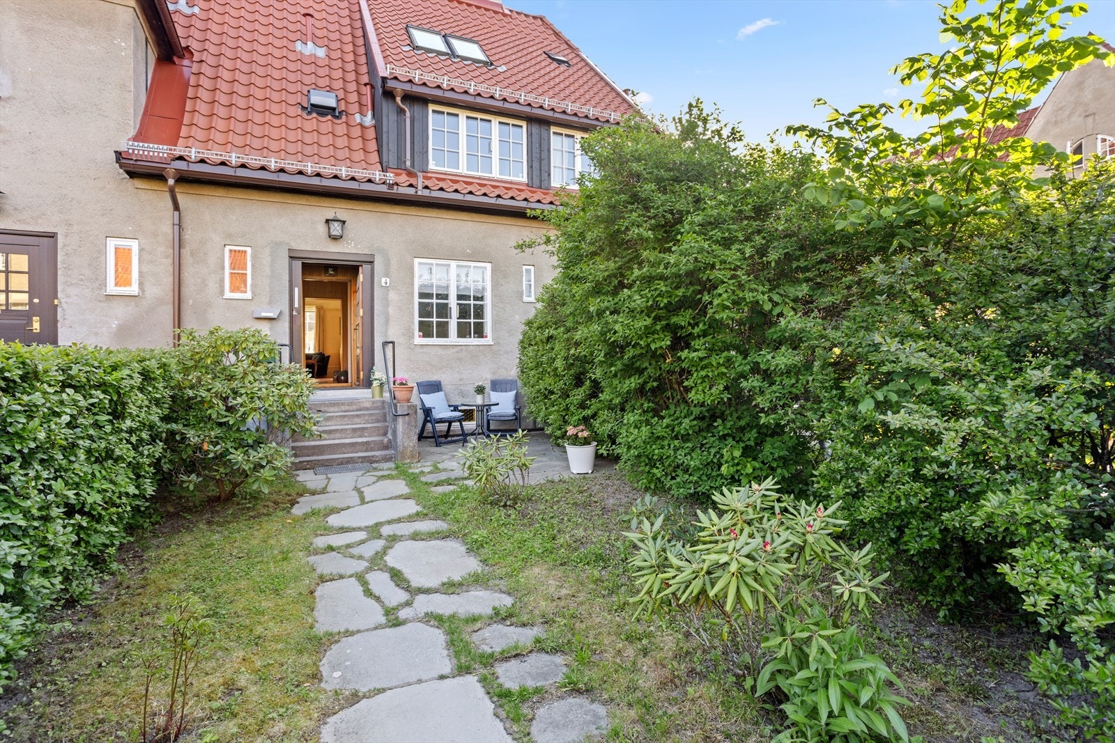 Ullevål Hageby er et barnevennlig og hyggelig sted å bo for mennesker i alle aldre og livsfaser. Galleribilde