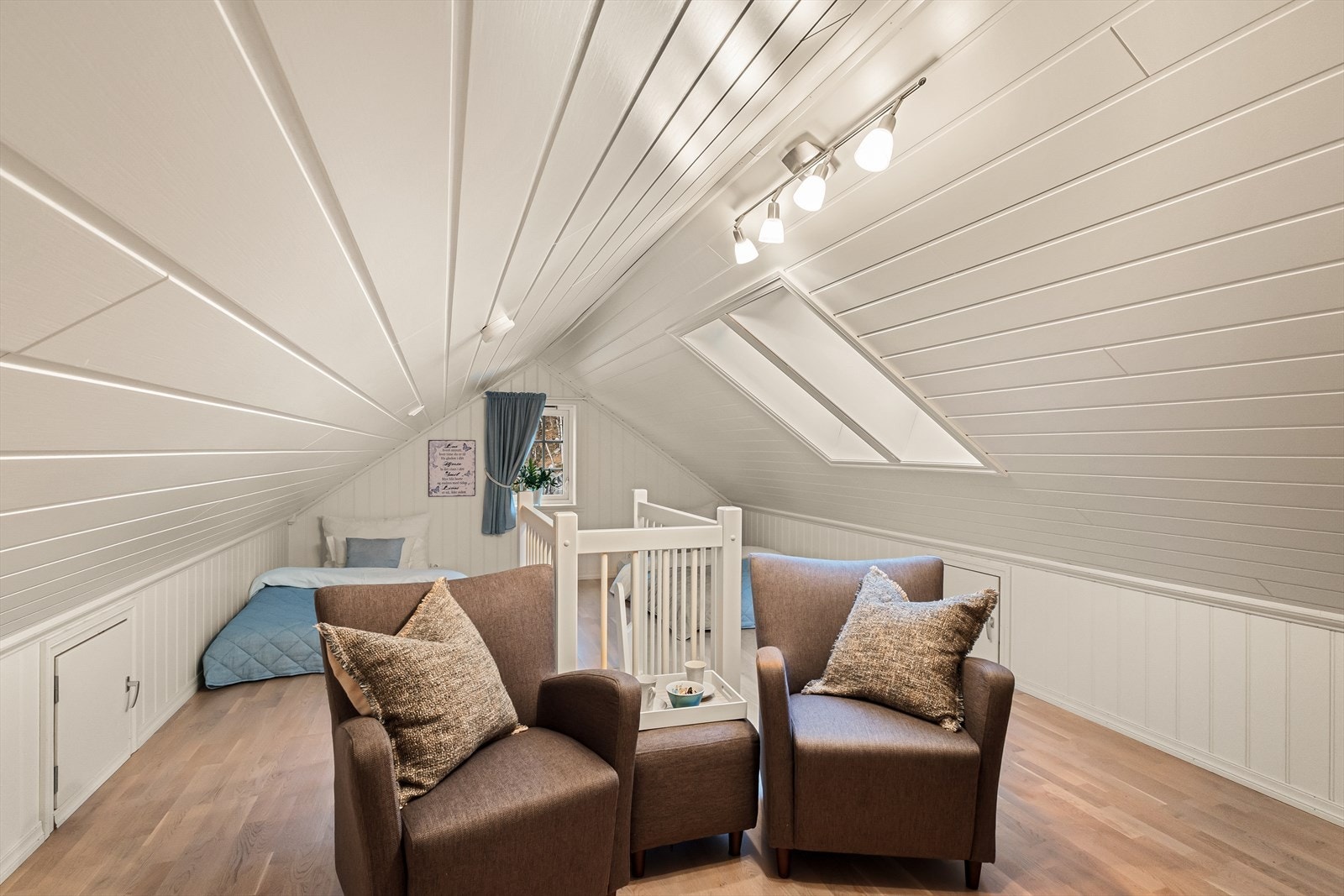 Hemsen har total gulvflate på 27,9 m². Galleribilde