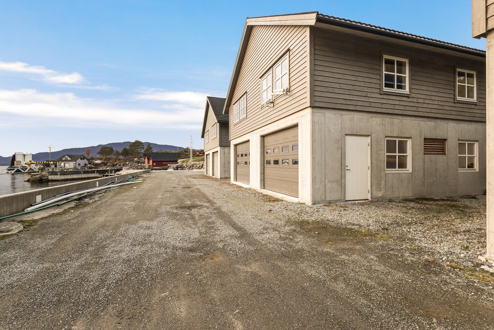 Felles naust (1/4 andel) Galleribilde