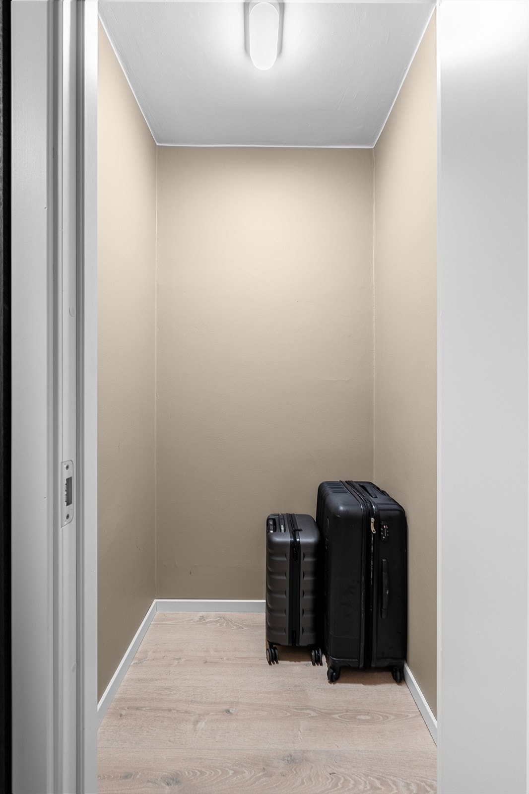 Superpraktisk innvendig kott for enda mer lagringsplass. Galleribilde