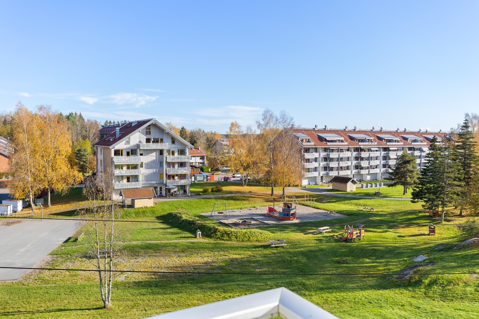 Utsyn mot fellesarelene i sydøst Galleribilde