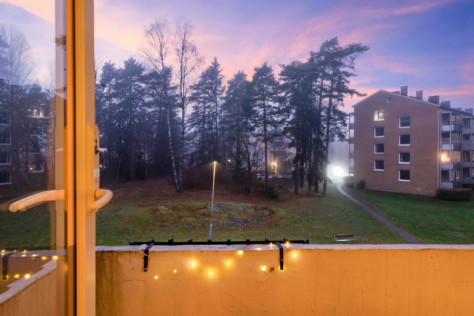 Utsyn på kveldstid Galleribilde