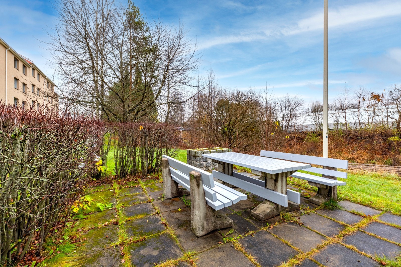 Det er kort vei til flere treningssenter, idrettsanlegg og flott natur. Galleribilde