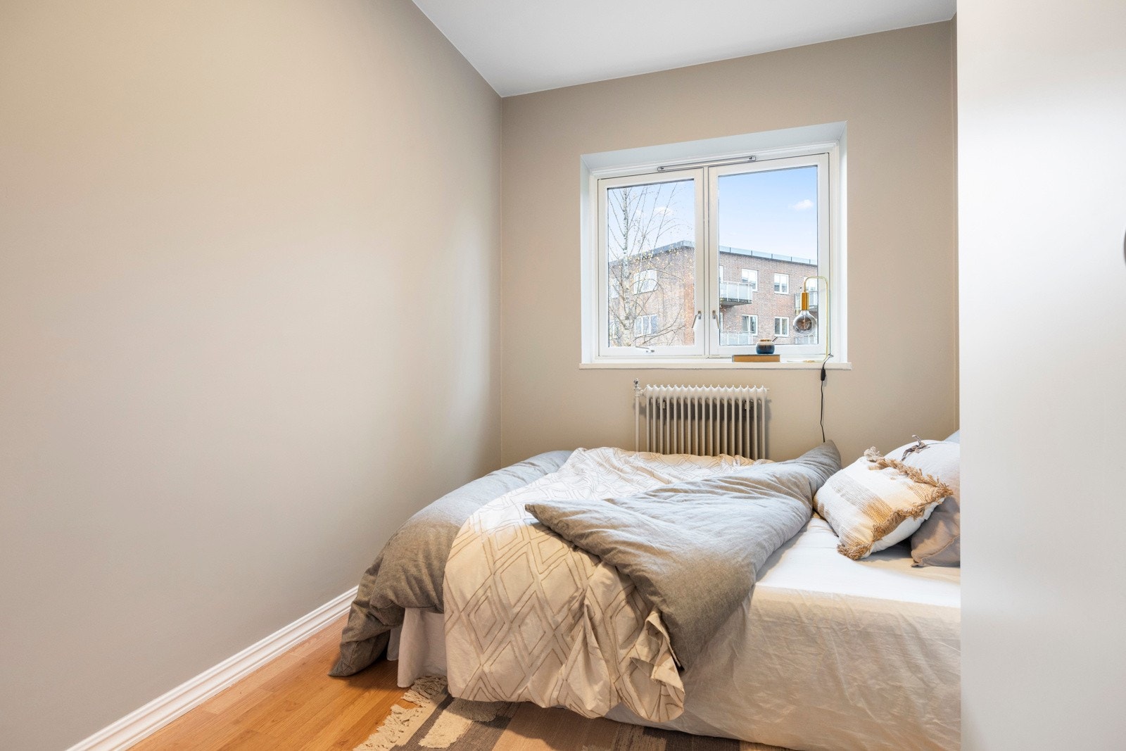 212 - 02 Galleribilde