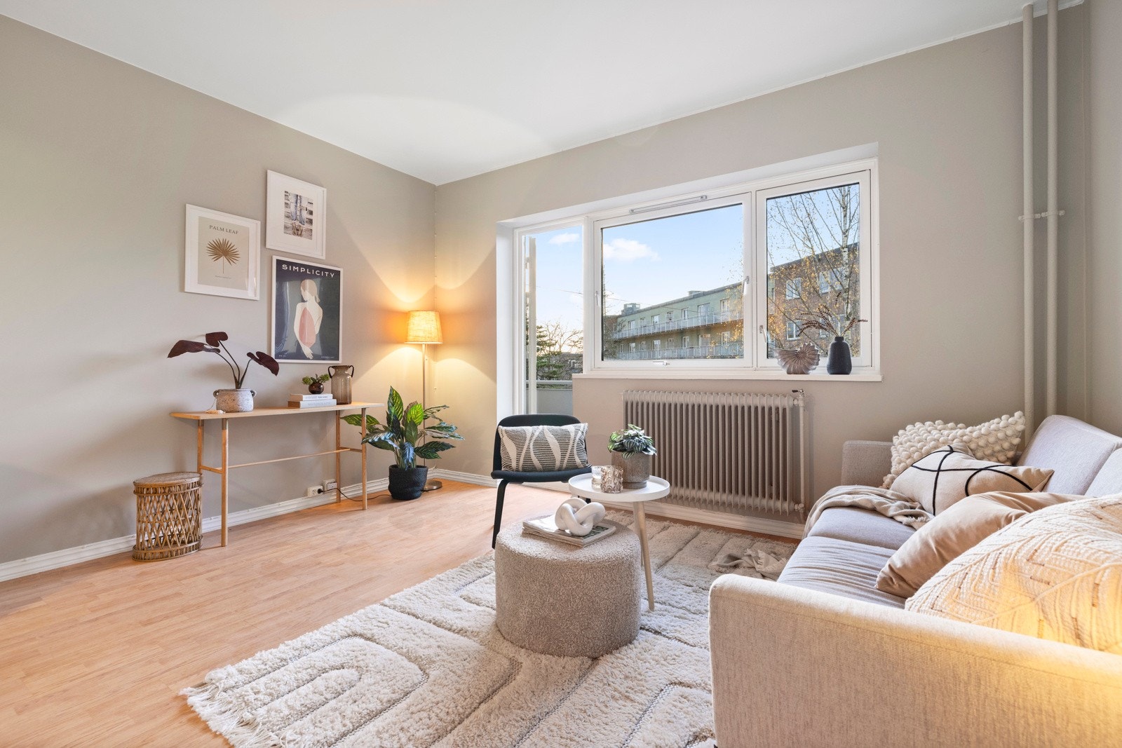 Velkommen til Rødstuveien 21 - Presentert av EIE eiendomsmegling avd. Sinsen. Galleribilde