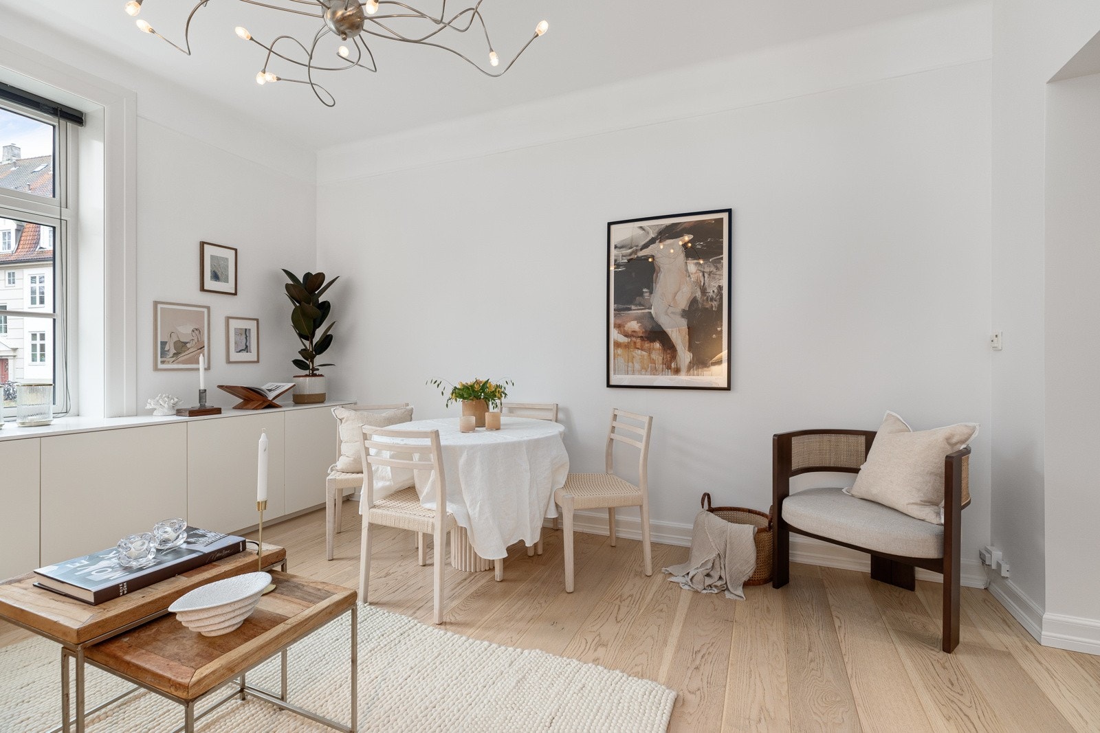 Lave fellesutgifter på 2 260,- kr / mnd inkludert kabel-tv og internett mm. Galleribilde